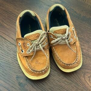 Boys Sperry Shoes Size 9.5